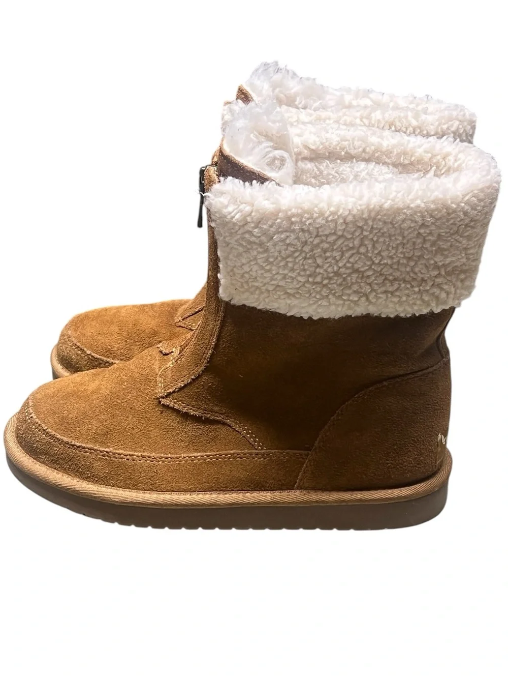 Koolaburra by Ugg Lytta chestnut brown suede front zipper short winter boots
